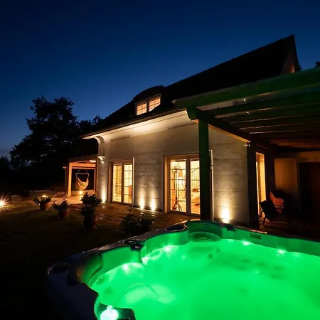 Zupan With Hot Tub *