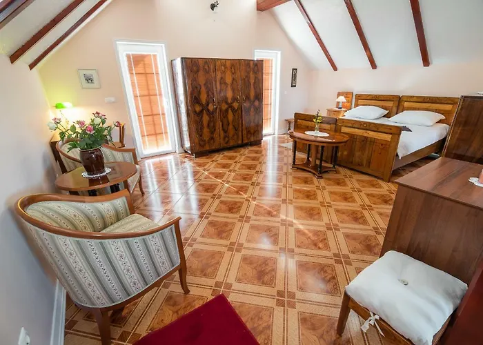 Hébergement de vacances Zupan With Hot Tub *