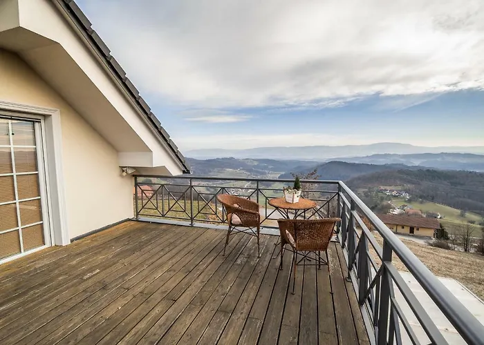 Hébergement de vacances Zupan With Hot Tub *